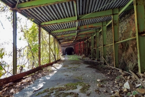 平瀬隧道北側のロックシェッド（2022年10月）