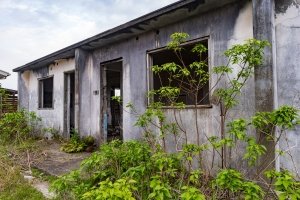 指宿港近くの廃温泉 指宿港近くの廃温泉