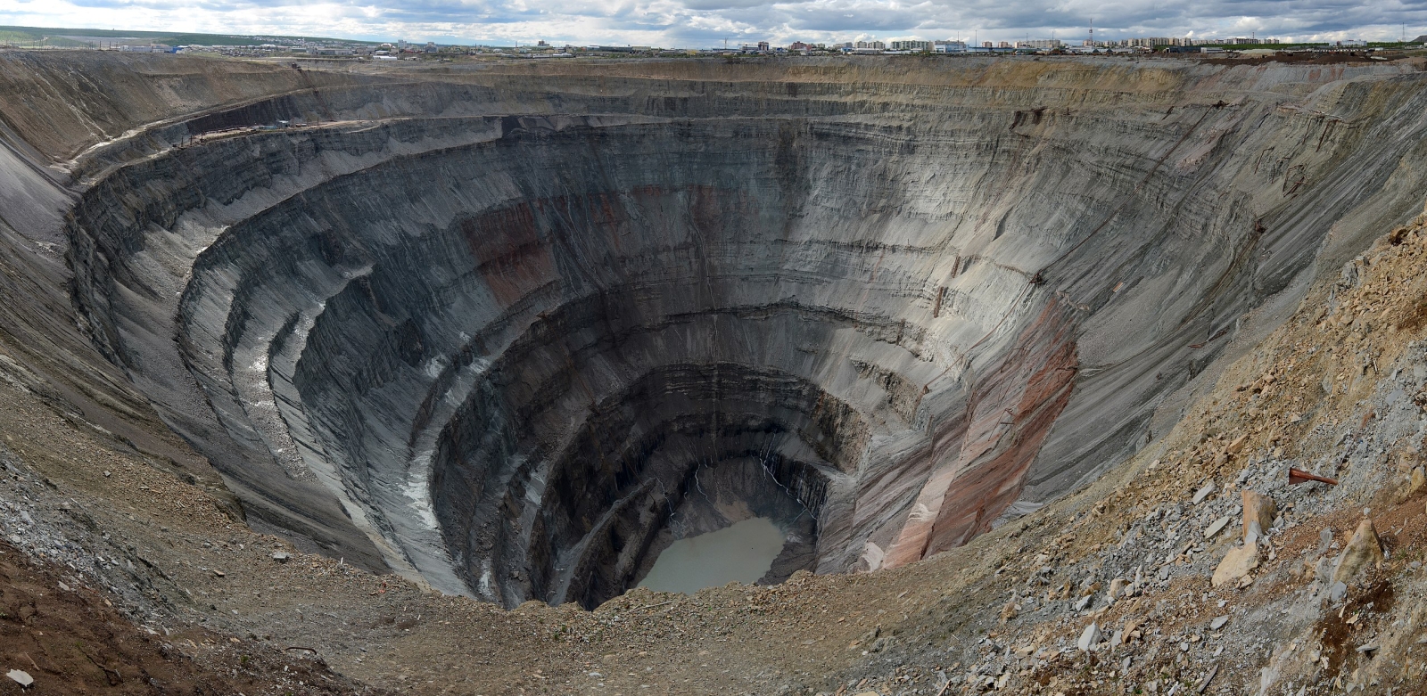 ミールヌイ鉱山(ミール鉱山、Mirny mine、Mir mine) 廃墟検索地図
