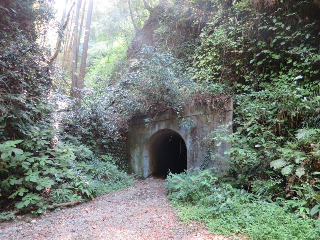 小笠山の三連トンネル 廃墟検索地図