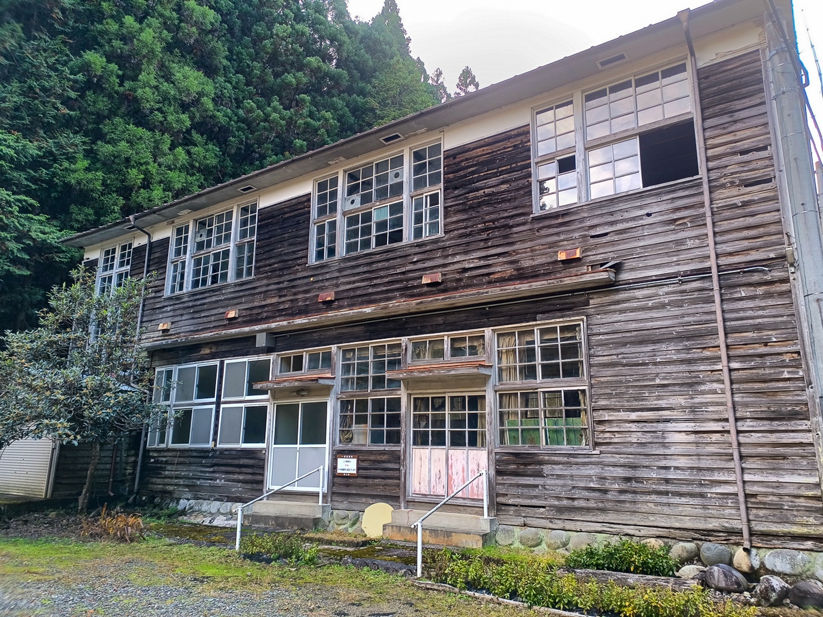 八幡町立小那比小学校野々倉分校 廃墟検索地図