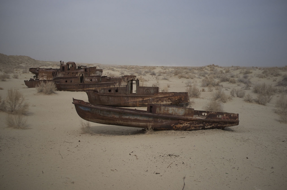 アラル海の砂漠の廃船 ムイラク 廃墟検索地図